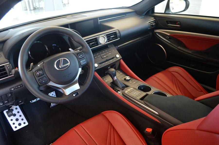 Торпедо Lexus RC F 2014 года  (NA) (фото 99 из 200)